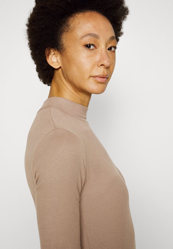 Modström KROWN T-SHIRT DRESS