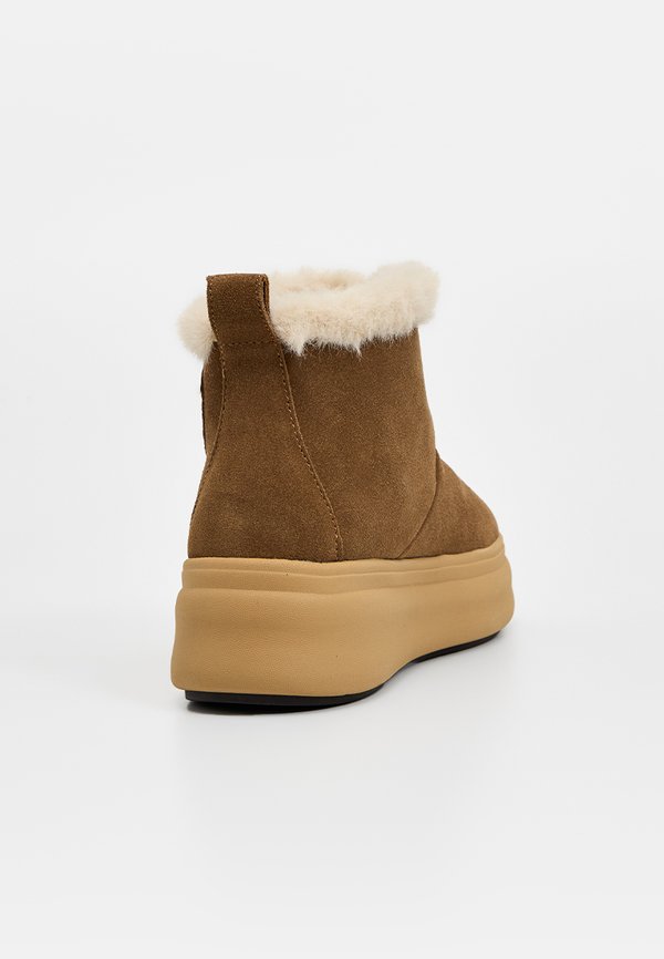 Blauer EMERY
