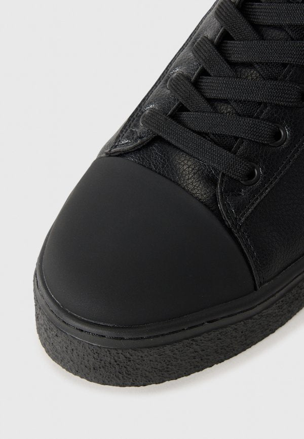 Armani Exchange LION