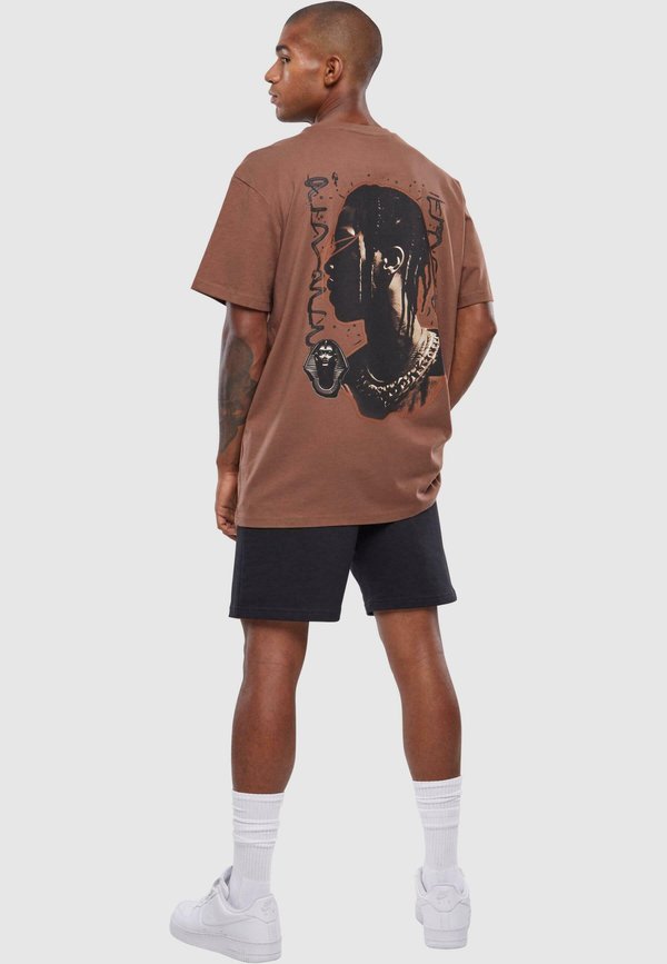 Upscale by Mister Tee GIZA TEE