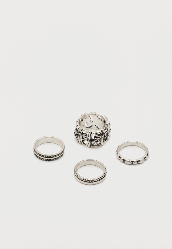 Pier One by Zalando SET