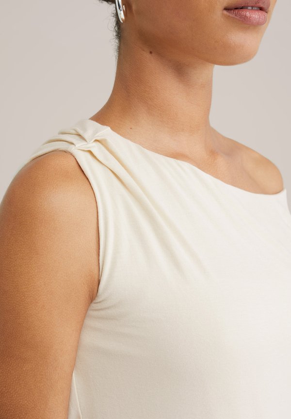 WE Fashion OFF SHOULDER