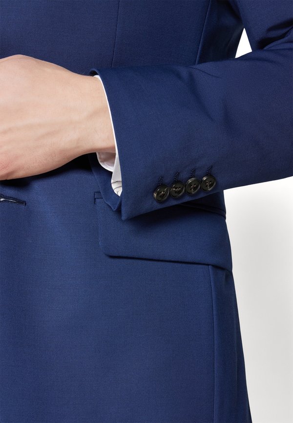 Isaac Dewhirst THE PREMIUM NOTCH FASHION SUIT