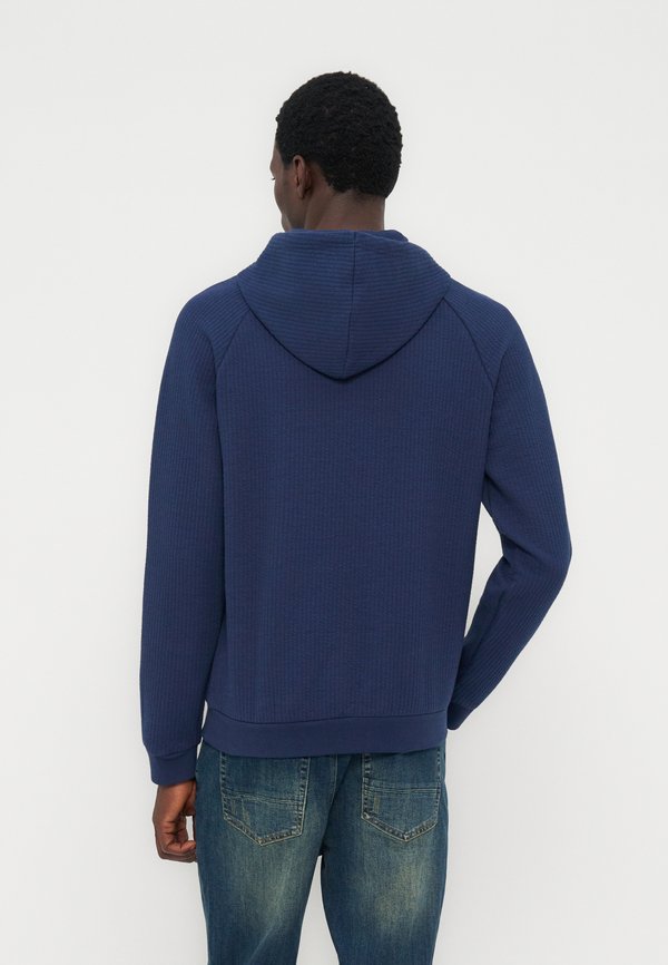 Pier One by Zalando