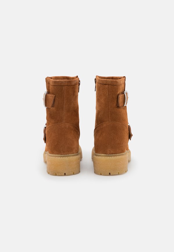 Pier One by Zalando LEATHER