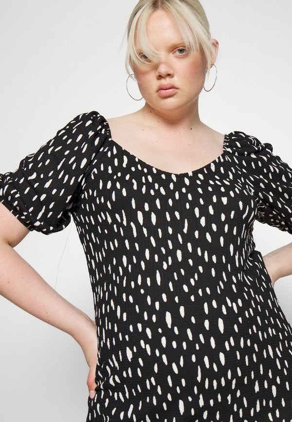 Vero Moda Curve VMGELINA PUFF DRESS