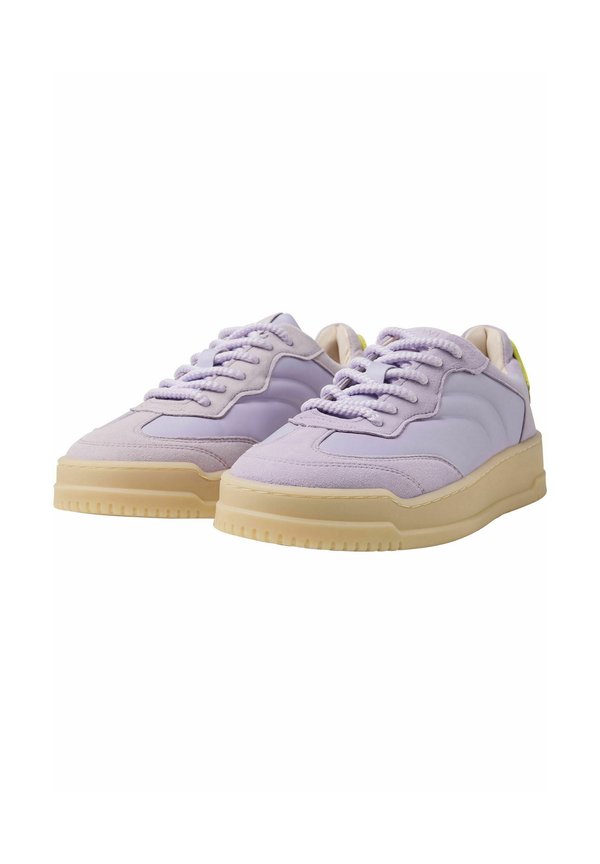 NEWD. SNEAKER