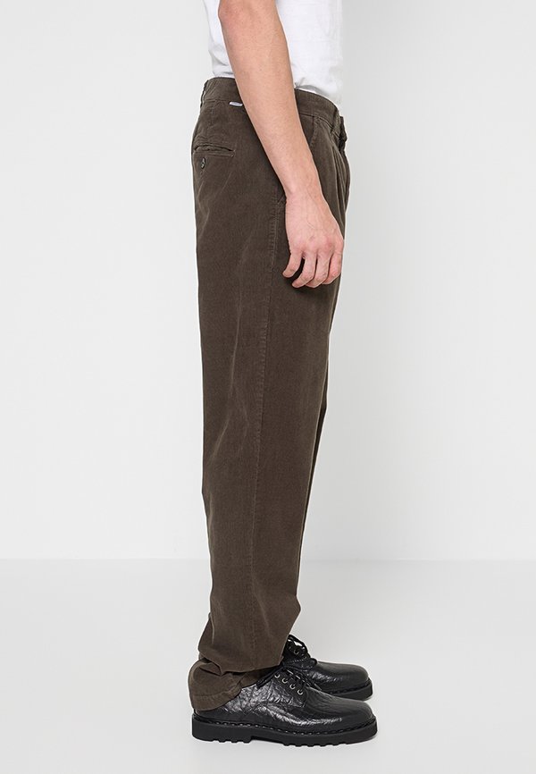 Lindbergh RELAXED FIT