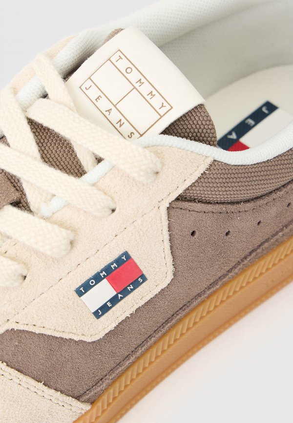 Tommy Jeans