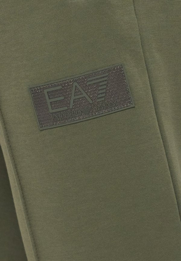 EA7 Emporio Armani