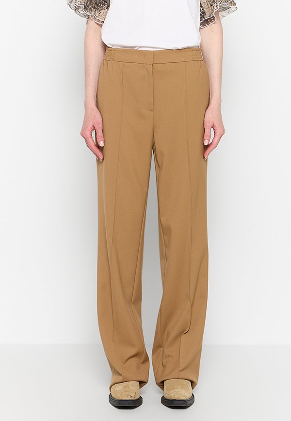 TWINSET