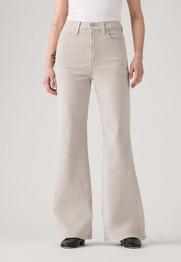 Levi's® RIBCAGE BELLS