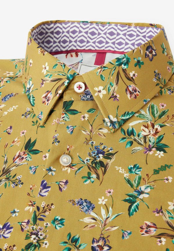 Next PRINTED TRIMMED SHORT SLEEVE