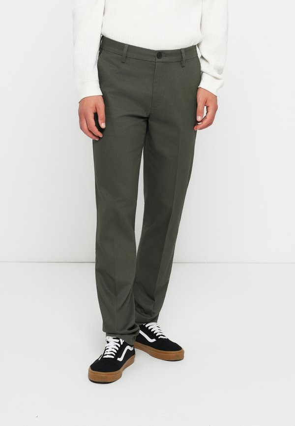 DOCKERS