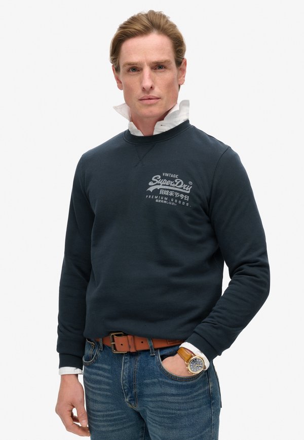 Superdry & Co  VINTAGE LOGO HERITAGE CHEST