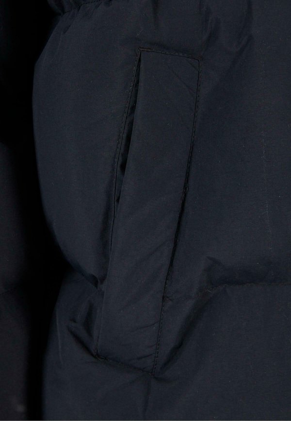 Karl Kani SERIF 89 PUFFER