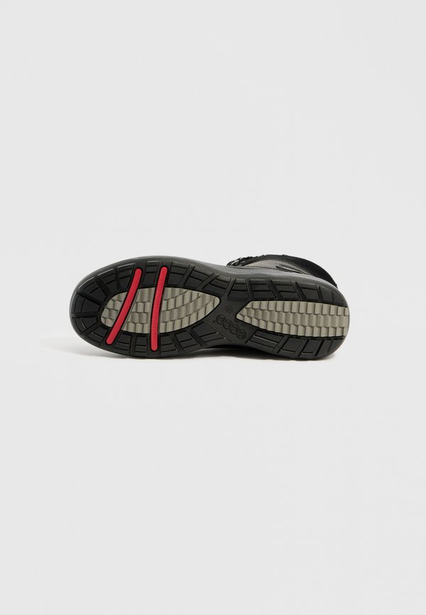 ECCO TRACE LITE