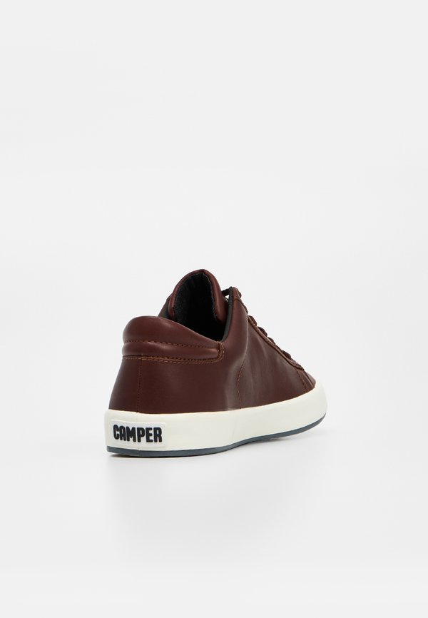 Camper