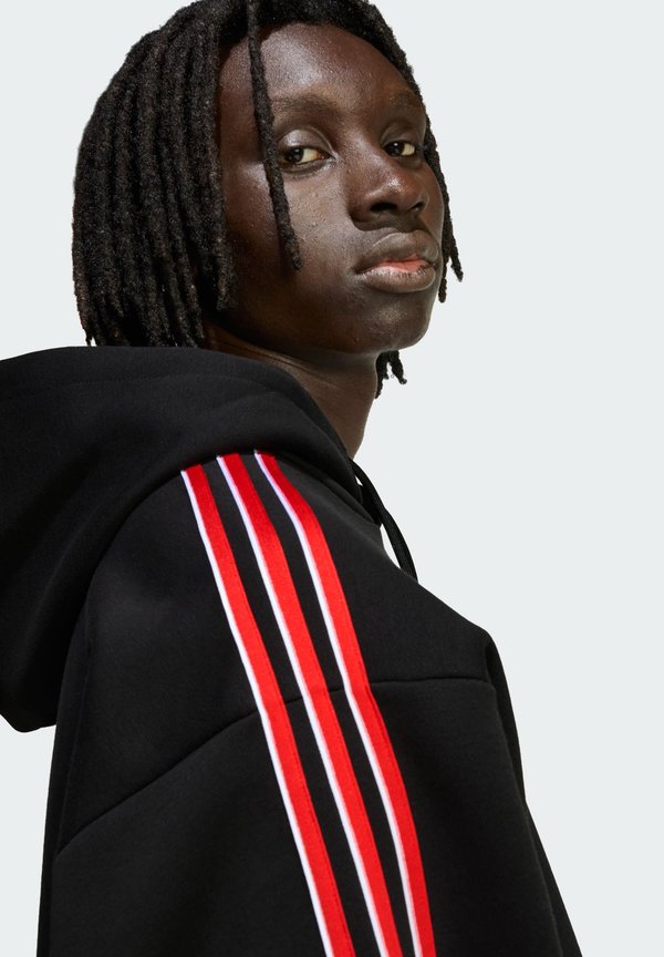adidas Originals LOOSE