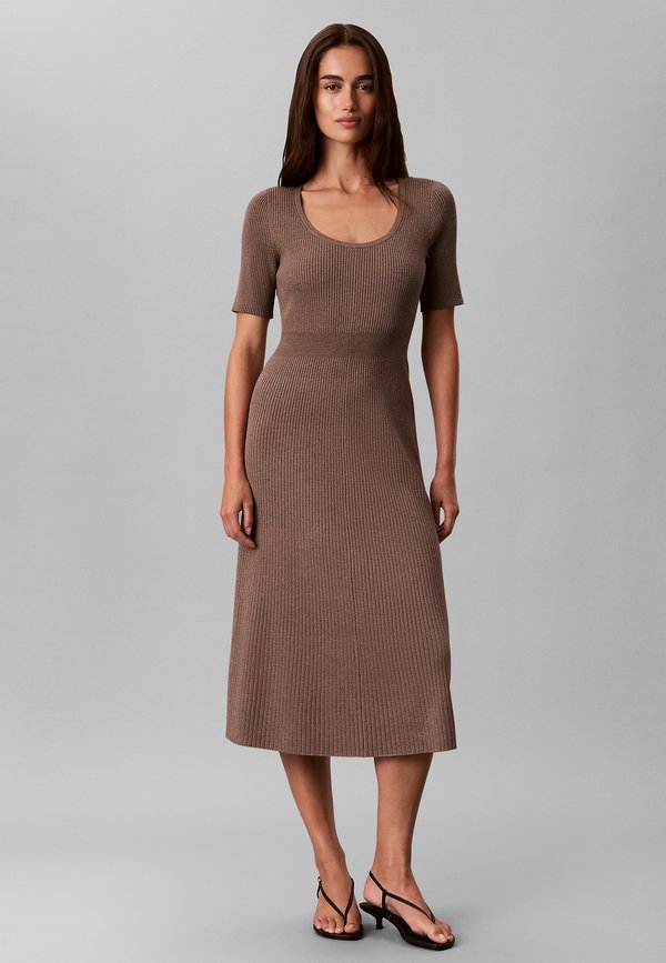 Calvin Klein CALVIN KLEIN TECH KNIT MIDI DRESS - Jumper dress - shiitake melange