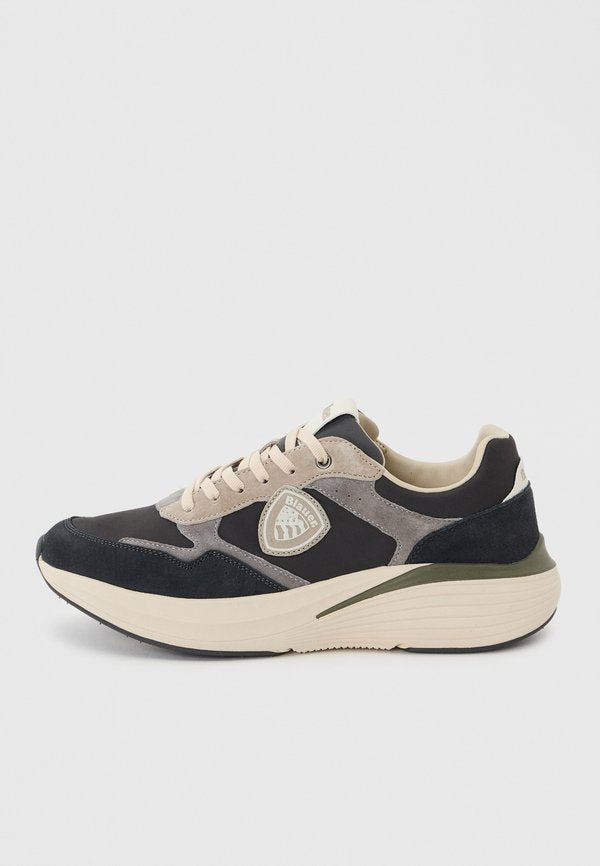 Blauer LANDER 02