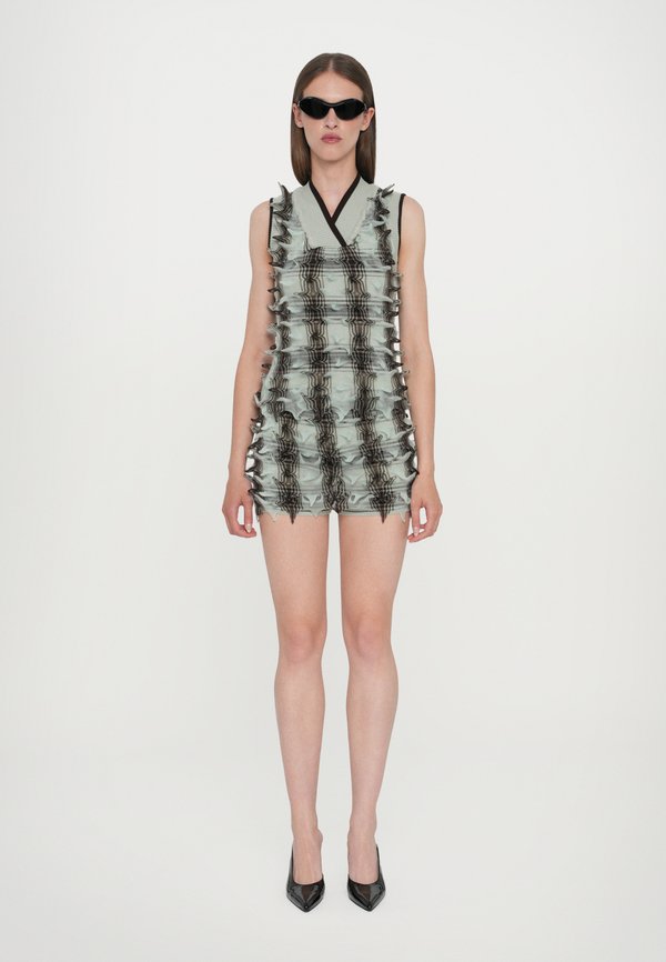 Chet Lo CHEQUERED SPIKEY
