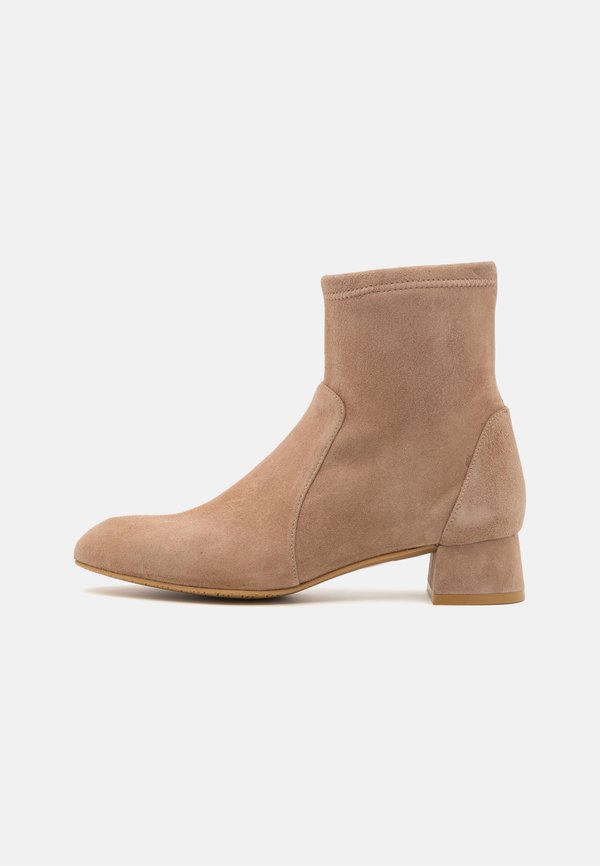 Stuart Weitzman GRACE SOCK BOOTIE