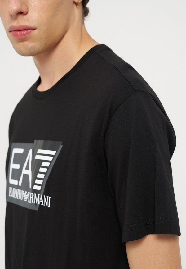 EA7 Emporio Armani