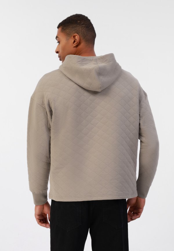 Pier One by Zalando