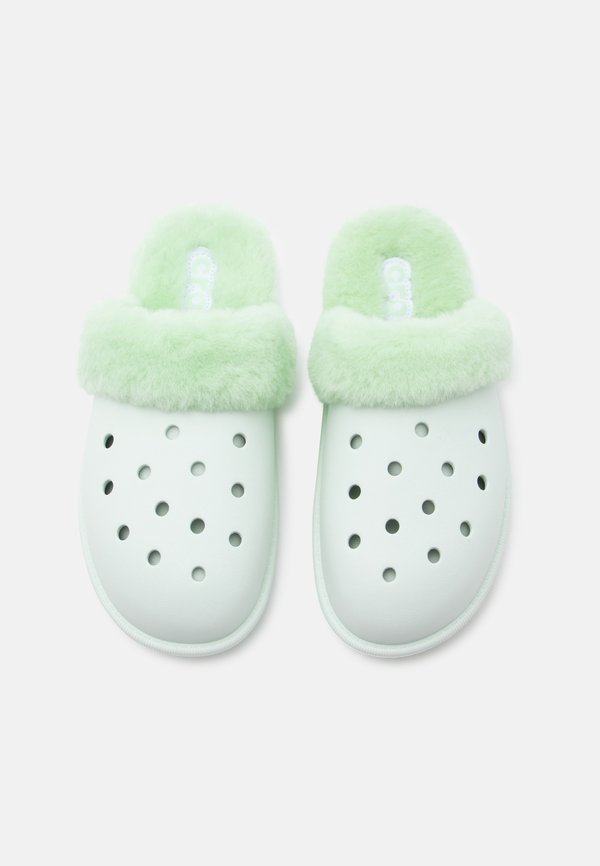Crocs CLASSIC FUZZ SCUFF UNISEX