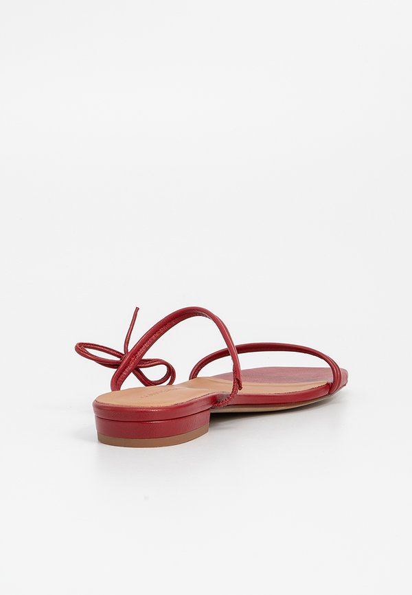 Claudie Pierlot