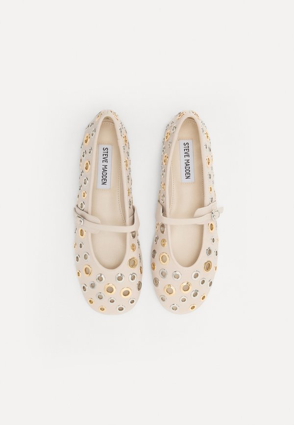 Steve Madden REJOICE