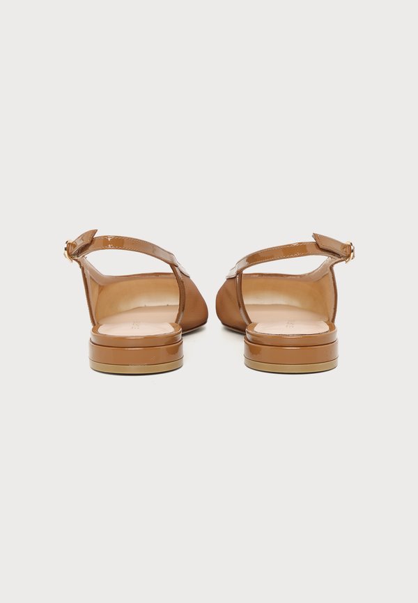 Stuart Weitzman BAREITALL SLINGBACK