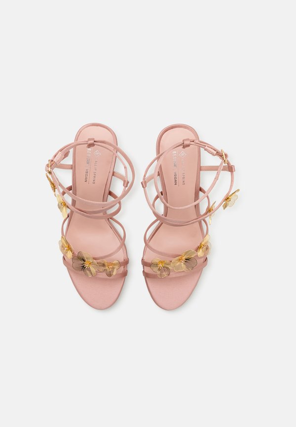 Call it Spring ARIIAA B.E.D FOAM
