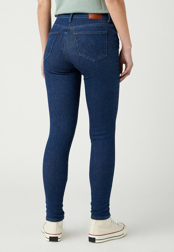 Wrangler HIGH SKINNY