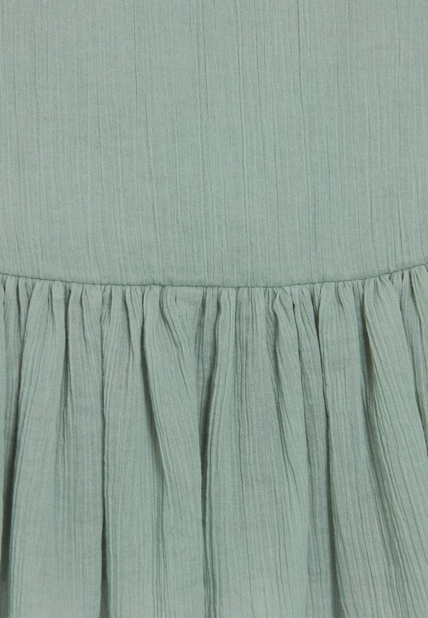 Claudie Pierlot ROBE COURTE VOLANTÉE