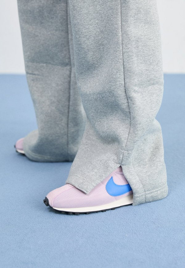 Nike Sportswear LD-1000 SE