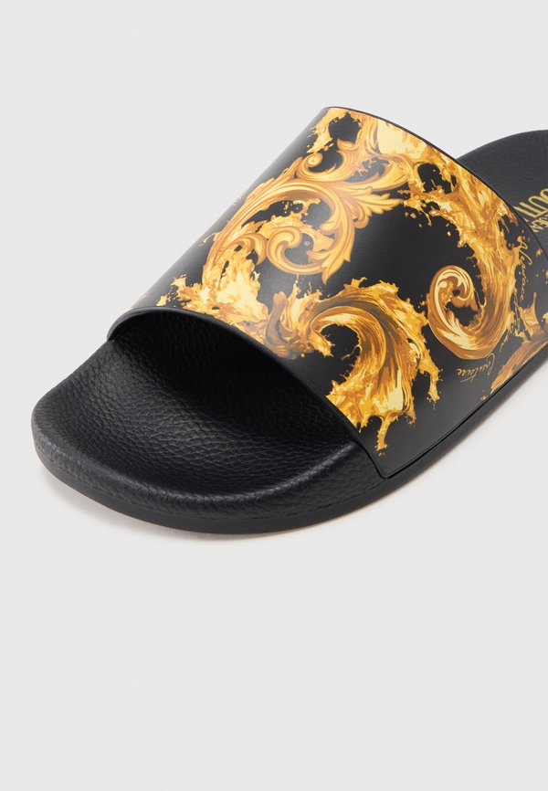 Versace Jeans Couture FONDO SHELLY
