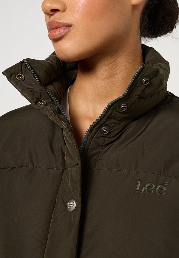 Lee RELAXED FIT