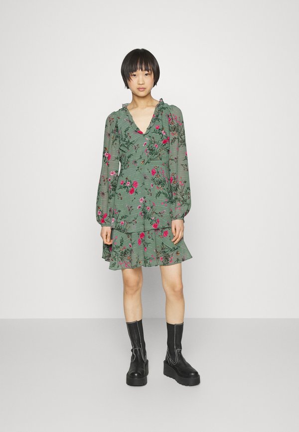 Vero Moda Petite VMROSA V NECK SHORT DRESS