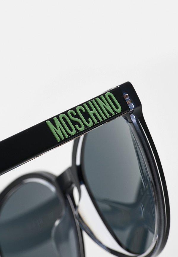 MOSCHINO