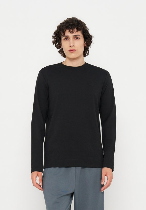 Calvin Klein Jeans