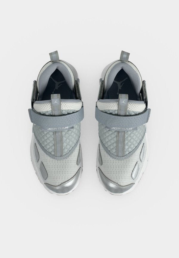 Jordan TRUNNER LX