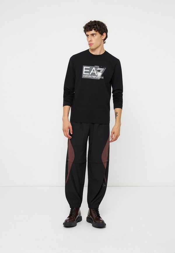 EA7 Emporio Armani
