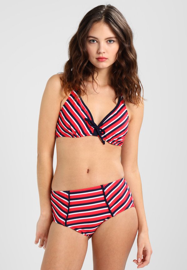 Pour Moi HAMPTONS DEEP BRIEF