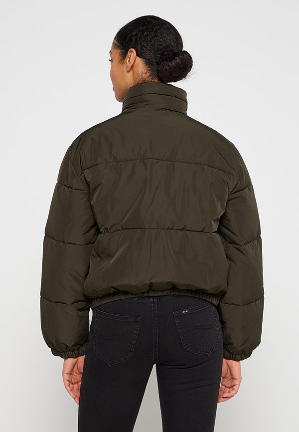 Lee RELAXED FIT