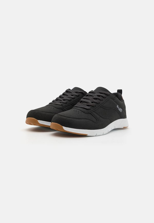 Pier One by Zalando