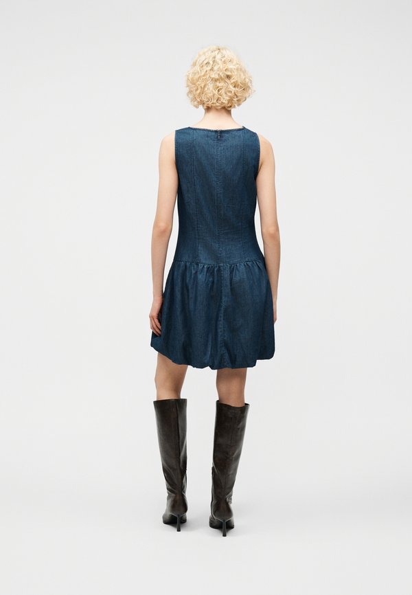 Pieces PCGLEO SHORT DRESS