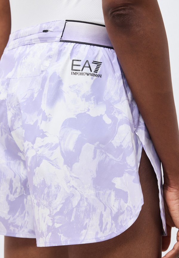 EA7 Emporio Armani SHORTS