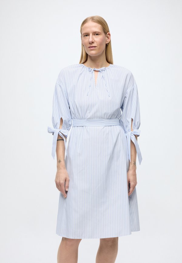 Anna Field by Zalando BELTED SHIRT DRESS